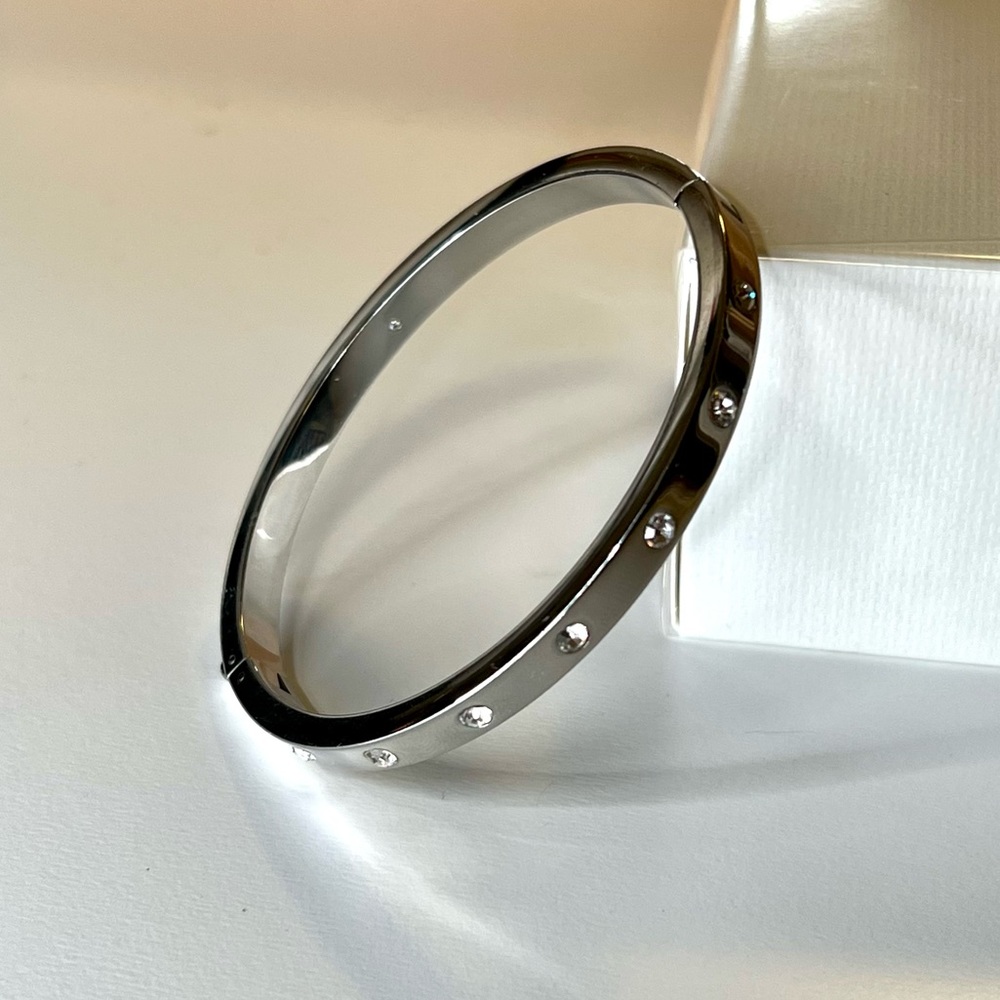 Kate Spade Set In Stone Hinged Bangle Silver